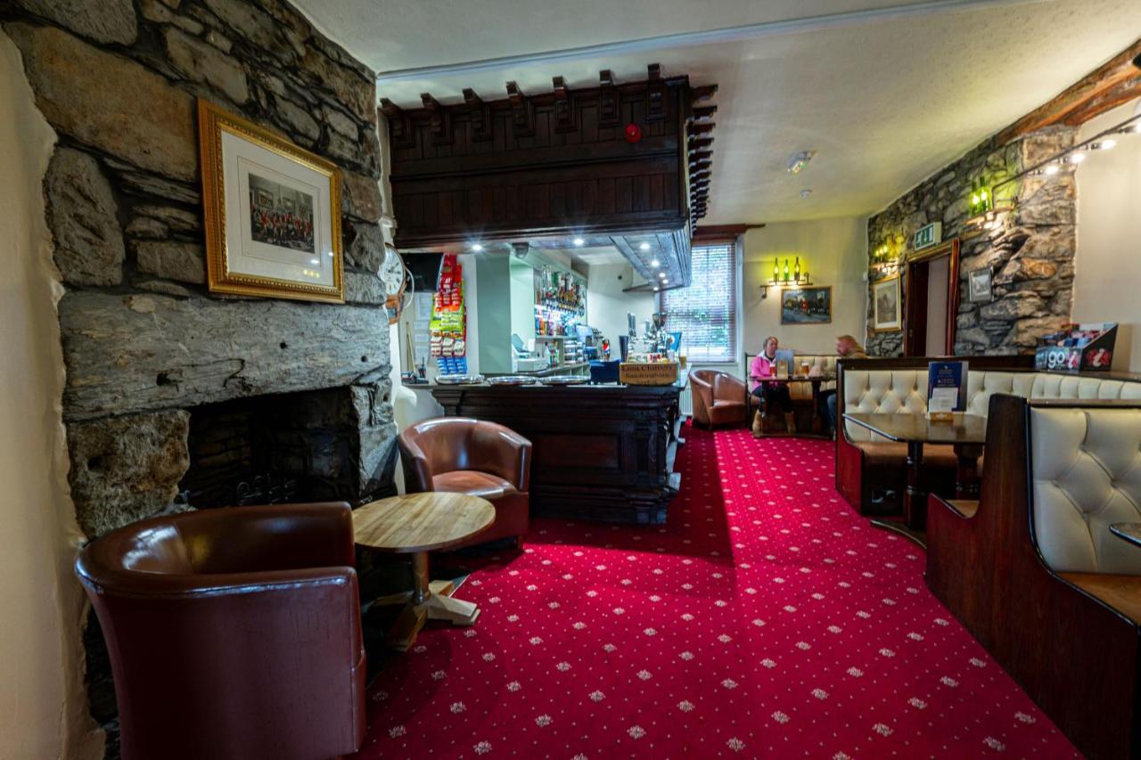 Grapes Hotel, Bar & Restaurant Snowdonia Nr Zip World Blaenau Ffestiniog Exterior photo